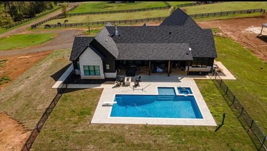 Luxury estate on 6 acres in Lindale ISD, thoughtfully designed - photo 38