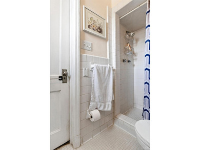 Welcome to 14 Riverview Pl! Tucked away off Rivermont Ave on a - photo 43