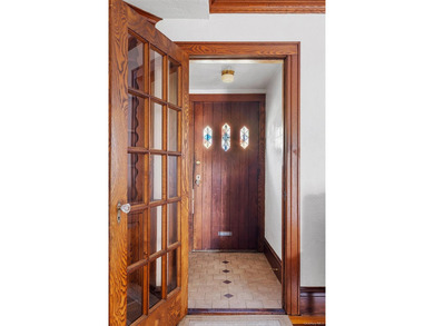 Upper Glendale Beautifully Preserved Prewar Tudor with Original - photo 3