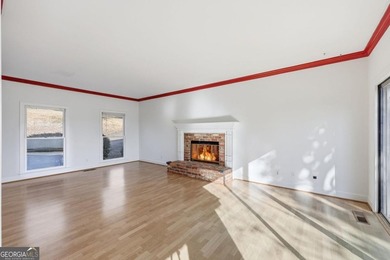 Spacious 3,000+ sqft home priced well below comparable - photo 12