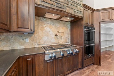 Fully custom-built home in the desirable Jefferson Greens - photo 23