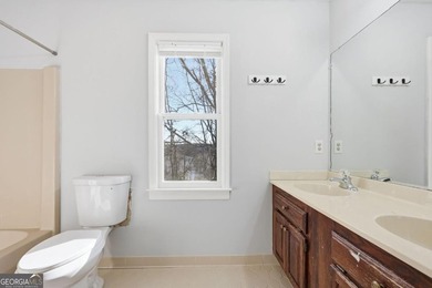 Spacious 3,000+ sqft home priced well below comparable - photo 29