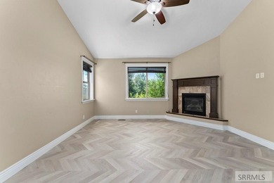 Fully custom-built home in the desirable Jefferson Greens - photo 31