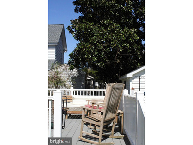 Are you looking for a home with that classic colonial charm - photo 31