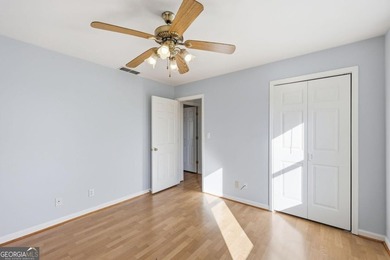 Spacious 3,000+ sqft home priced well below comparable - photo 33