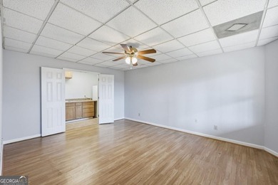 Spacious 3,000+ sqft home priced well below comparable - photo 36