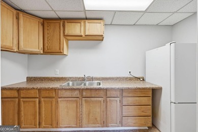 Spacious 3,000+ sqft home priced well below comparable - photo 39