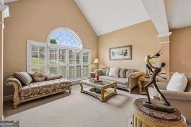 EXQUISITE STUUCO HOME in the prestigious MORNINGVIEW community - photo 8