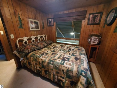 LAKE ST HELEN!! Beautiful 3-bedroom, 2 bath chalet home on two - photo 15