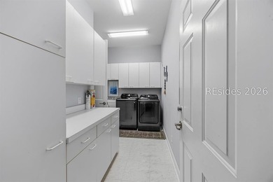 Harbourfront elegance in Windmill Harbour. Positioned on two - photo 32