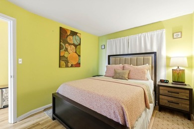 Welcome to Ocean Villas, where beachside convenience and relaxed - photo 11