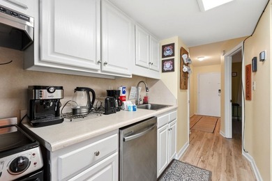 Welcome to Ocean Villas, where beachside convenience and relaxed - photo 19