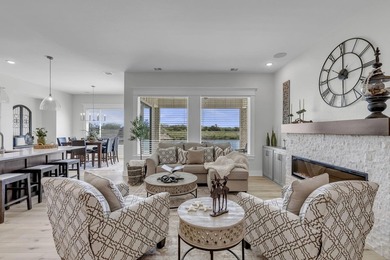 Seller will pay the first two years of HOA dues! This stunning - photo 7