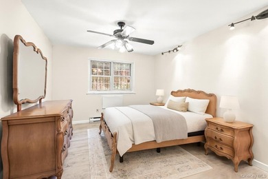 Welcome To Effortless Living In The Sought After Chateau Villas - photo 11