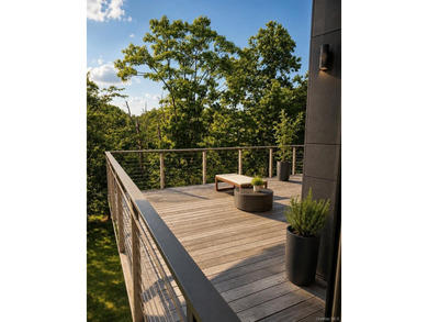 A rare opportunity to own one of Southampton's most distinctive - photo 12