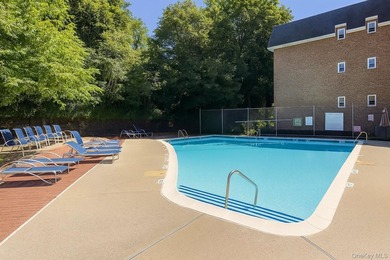 Welcome To Effortless Living In The Sought After Chateau Villas - photo 15
