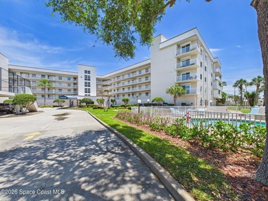 GORGEOUS UPGRADED 3 BEDROOMS/ 2.5 BATHROOMS CORNER PENTHOUSE!! - photo 1
