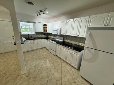 ATTENTION INVESTORS - TURNKEY CASH FLOW PROPERTY! Fully - photo 22