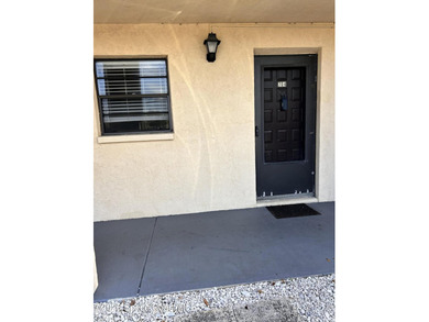 Charming Ground floor 2-bedroom, 2-bath condo light and bright - photo 1