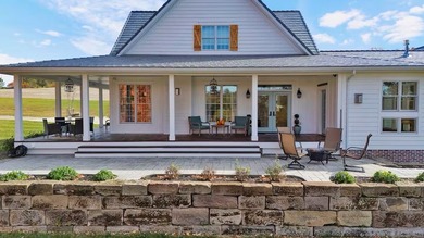 Rare 100 acre legacy estate with two distinct residences with - photo 3