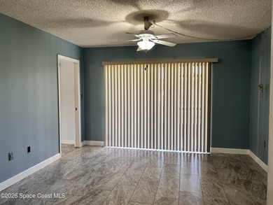 Charming Ground floor 2-bedroom, 2-bath condo light and bright - photo 8