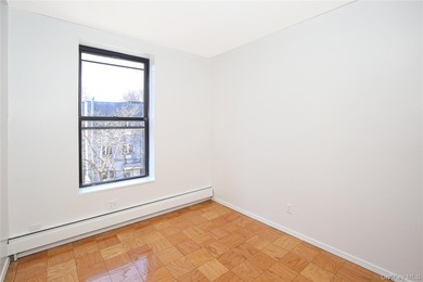 immaculate R6b zoned 4 family. All market rate units. stainless - photo 7