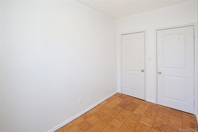immaculate R6b zoned 4 family. All market rate units. stainless - photo 9