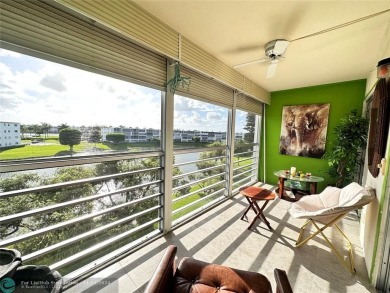 Lakes at Century Village Condo For Sale in Boca Raton Florida