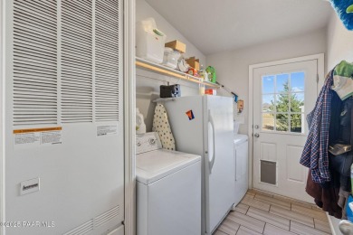 Welcome to your own slice of Arizona paradise! Located in the