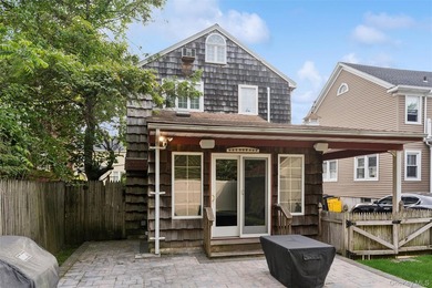 Welcome to 1055 Stanton Avenue. This Colonial - Amagansett - photo 13