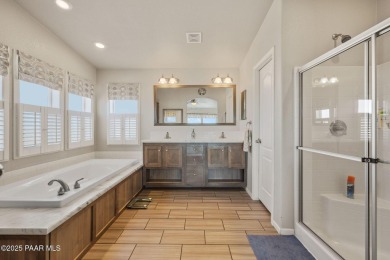 Welcome to your own slice of Arizona paradise! Located in the