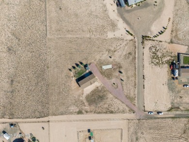 Welcome to your own slice of Arizona paradise! Located in the