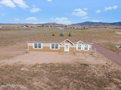 Welcome to your own slice of Arizona paradise! Located in the