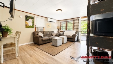 Cabin #8 - 2 Bedroom, 1 Bathroom, 440 sqft. - photo 3