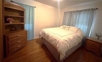 Charming 3-bedroom, 1-bath home offering 916 square feet of - photo 10