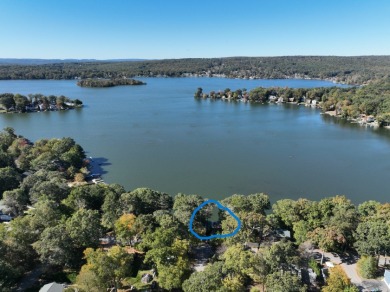 Lake Pocotopaug Home For Sale in East Hampton Connecticut