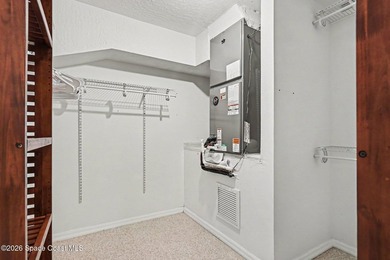 Spacious 3-bedroom, 3-bath townhome offering a multi-level floor - photo 11