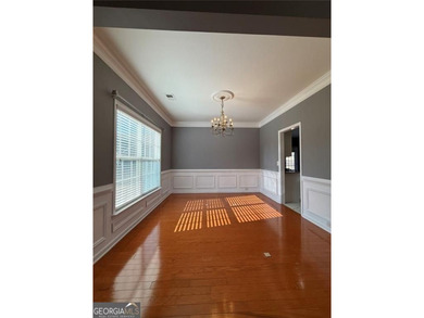 Nestled in the highly sought-after Mirror Lake Southwoods - photo 15