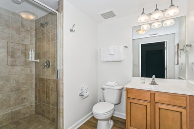 Looking for a 2-bed short-term rental condo in Destin Florida - photo 17