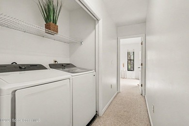 Spacious 3-bedroom, 3-bath townhome offering a multi-level floor - photo 19