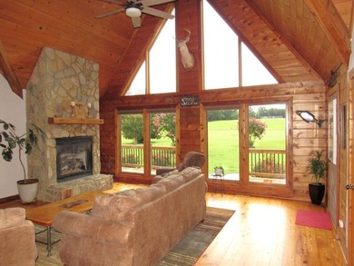 Beautiful traditional log-style home offering 2,700+ sqft on 2 - photo 5