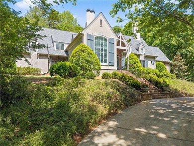 Elegant 4BD, 4.2BA Custom Lake and Mountain View Home in The - photo 6