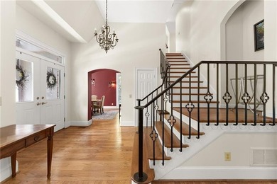 Elegant 4BD, 4.2BA Custom Lake and Mountain View Home in The - photo 9