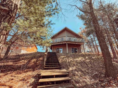 Spring Lake Home For Sale in Neshkoro Wisconsin