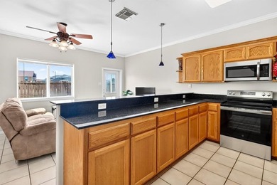 North Padre Island 2-bed, 2.5-bath, 1-car garage, two-story - photo 12