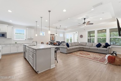 Built in 2021, this beautifully designed one-story home in Sun - photo 14