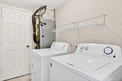 North Padre Island 2-bed, 2.5-bath, 1-car garage, two-story - photo 18