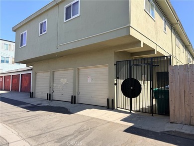 Charming Own-Your-Own Unit in the Heart of Alamitos Beach - photo 18