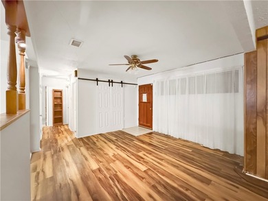 You're going to love this 3 bedroom, 1 bathroom home with a - photo 5
