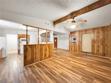 You're going to love this 3 bedroom, 1 bathroom home with a - photo 7
